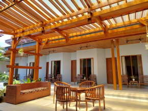 OASIS HOTEL